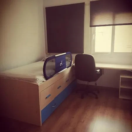 Apart Figueres Apartment